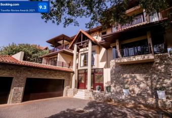 7 Yellow Wood Drive, Zimbali Coastal Estate has Balcony rooms
