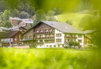 Hotel Elisabeth has Balcony rooms