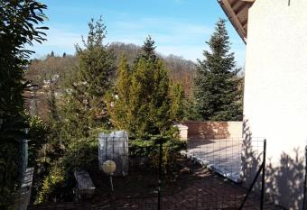 Villas en chanay allows 18 year olds to book a room