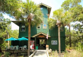 709 Ocean Cottage has Balcony rooms