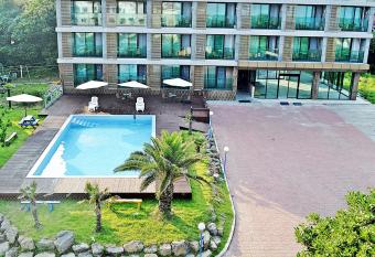 Memoria Resort has Balcony rooms