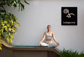 Kalapuwa Resort has Balcony rooms