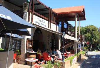 Old Post Office Lodge has Balcony rooms