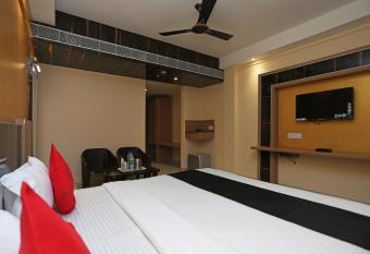 Hotel Victoria Royal allows 18 year olds to book a room