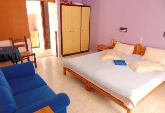 Paradise Studios has Balcony rooms