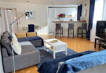 Blue Haven S  vres has Balcony rooms