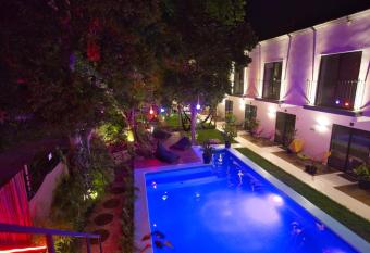 Casa Chukum allows 18 year olds to book a room