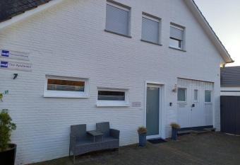 City-Apartment Rietberg allows 18 year olds to book a room