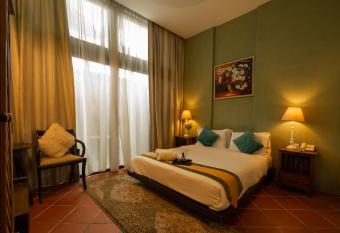 Spices Hotel allows 18 year olds to book a room