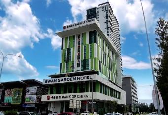 Swan Garden Hotel allows 18 year olds to book a room