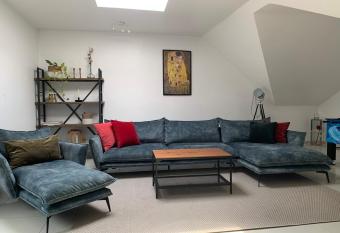 Anna Penthouse has Balcony rooms