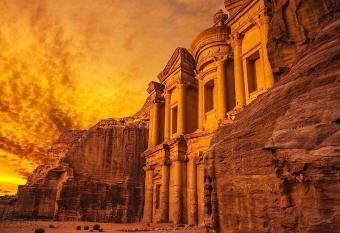 Majido Hotel allows 18 year olds to book a room