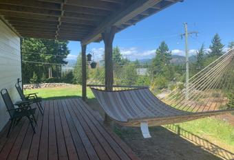 Stunning Studio in Heart of East Sooke allows 18 year olds to book a room