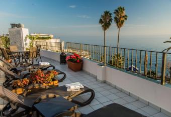 Apartamentos Plaza Cavana 5 allows 18 year olds to book a room