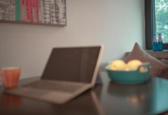 CityNote Hotel Shangxiajiu Pedestrian Guangzhou has rooms with a private hot tub