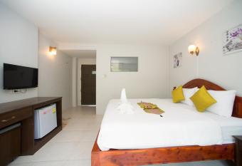 Srichada Hotel Khaolak - SHA Extra Plus allows 18 year olds to book a room