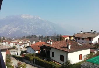 La Casa dei Gelsomini has Balcony rooms