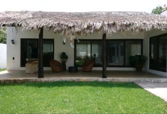 Casa Iola allows 18 year olds to book a room