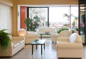 Hotel Piccadilly has Balcony rooms