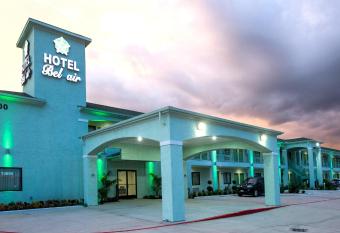 Hotel Bel Air allows 18 year olds to book a room