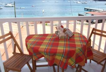 CoCoKreyol  allows 18 year olds to book a room