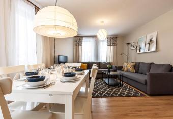 VacationClub     Olymp Apartament 211 allows 18 year olds to book a room