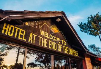 Hotel At The End Of The Universe has Smoking/Balcony rooms
