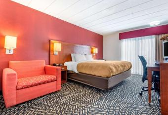 Quality Inn Falconer - Jamestown has Smoking/Balcony rooms