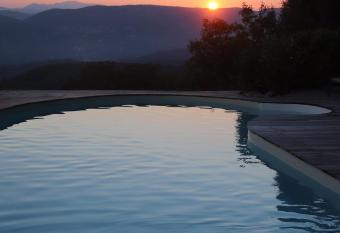 La Vela has Balcony rooms