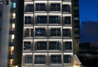 Ashley Sabang Jakarta allows 18 year olds to book a room