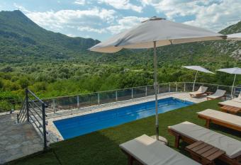 Brioni has Balcony rooms