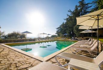 Agriturismo Villa Godenano - Pool&Relax allows 18 year olds to book a room