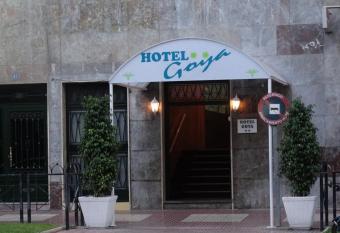 Hotel Goya allows 18 year olds to book a room