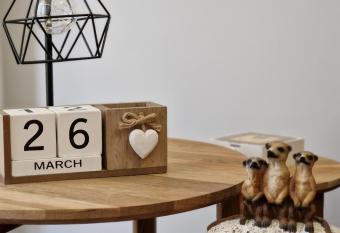 Mei allows 18 year olds to book a room