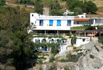 Agios Pavlos Hotel has Balcony rooms