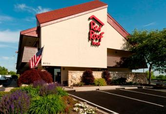 Red Roof Inn Pittsburgh North Cranberry Township allows 18 year olds to book a room