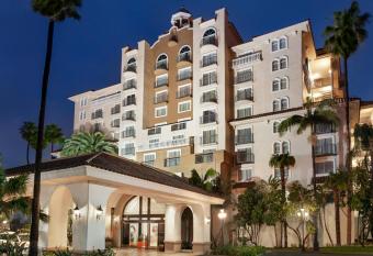 Embassy Suites by Hilton Santa Ana Orange County Airport has Balcony rooms