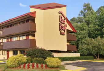 Red Roof Inn Washington DC ~ Laurel allows 18 year olds to book a room