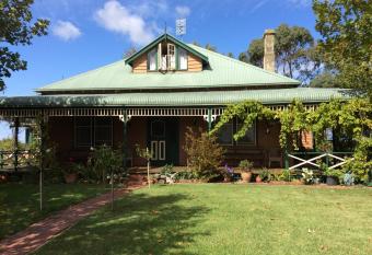 Butterfly Farm Bed and Breakfast Nirranda has Balcony rooms