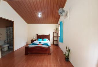 Garden of Heliconias Lodge has Balcony rooms