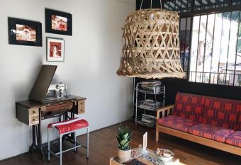 Wogoxette Upstairs, A Private Kampung Stay In Cameron Highlands has Balcony rooms