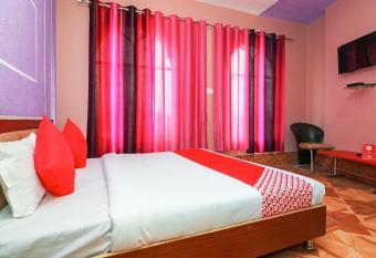 Collection O Raj Mahal allows 18 year olds to book a room