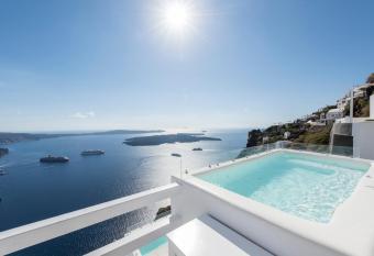 Aqua Luxury Suites by NOM  E Hospitality Group allows 18 year olds to book a room