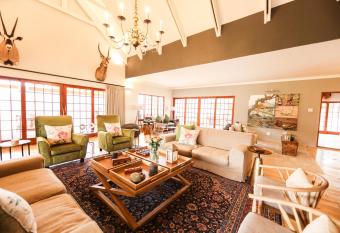 Royal Karoo Safari Lodge has Balcony rooms