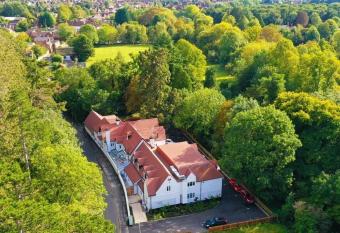Burnside Hotel has Balcony rooms