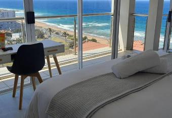511 Umdloti Resort BREAKERS VIEW TO DIE FOR allows 18 year olds to book a room