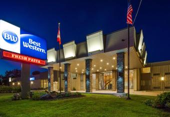 Best Western North Bay Hotel & Conference Centre allows 18 year olds to book a room