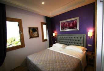 b&b Dea Fortuna has Balcony rooms