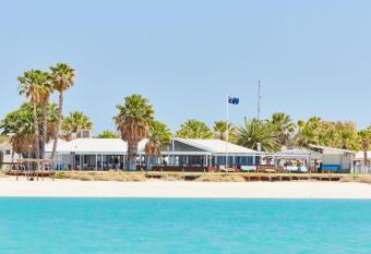 RAC Monkey Mia Dolphin Resort has Balcony rooms