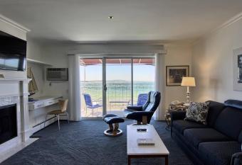 213 Water Street Inn allows 18 year olds to book a room